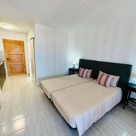 Quiet Studio, Incredible Views, Climatized Pool, Free Wifi * 阿罗纳