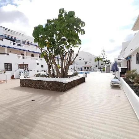 Quiet Studio, Incredible Views, Climatized Pool, Free Wifi *